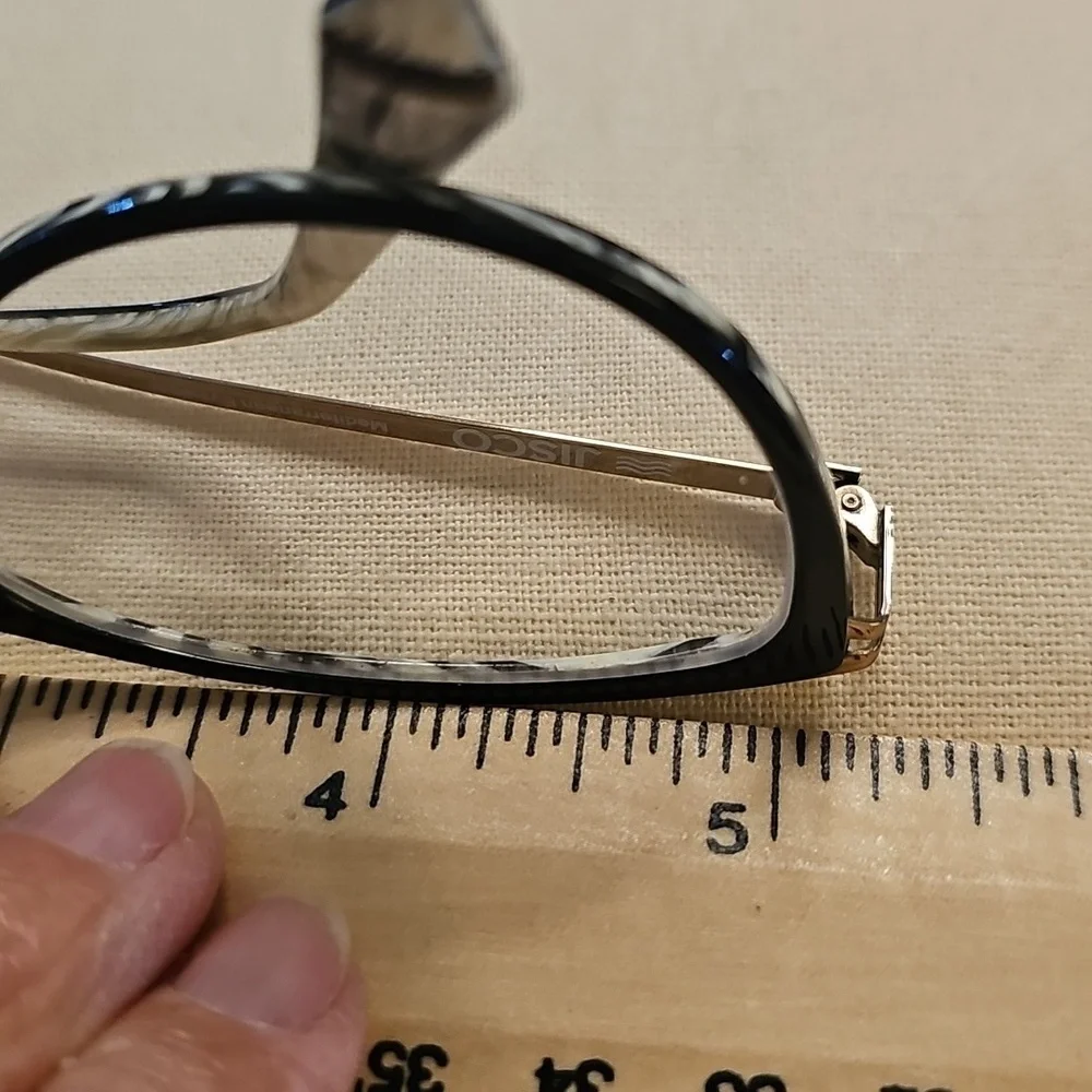 Stylish Black and Gold Women's Glasses‎ By Jisco.